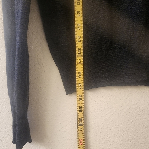 Vince Crewneck 100% Wool Striped Pullover Sweater M46166675 Mens Small - Picture 8 of 8